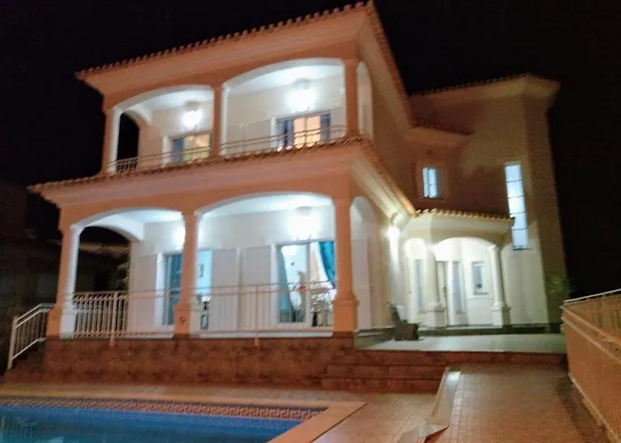 Villa Vivenda Luz - Jacuzzi & Swimming Pool