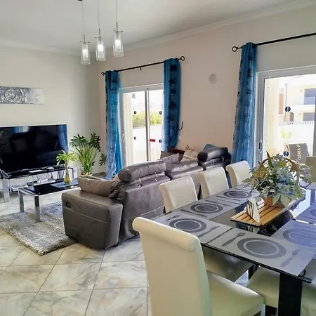 Vila Vivenda Luz - Jacuzzi & Swimming Pool Albufeira